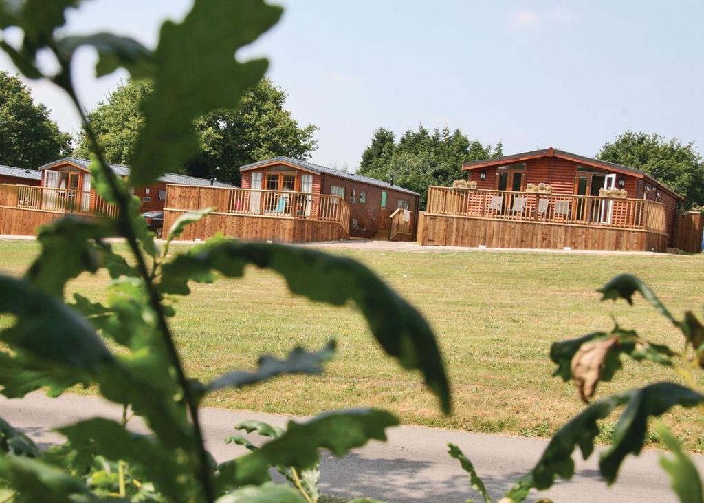 Weston Wood Lodges Melbourne  Eksteriør billede