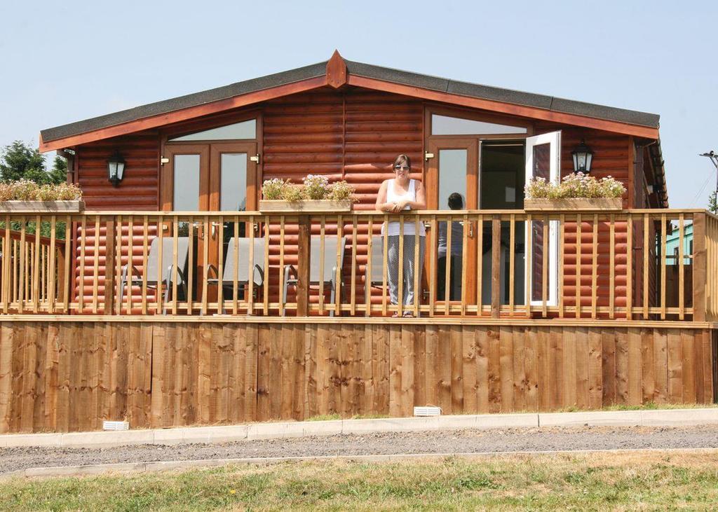 Weston Wood Lodges Melbourne  Eksteriør billede