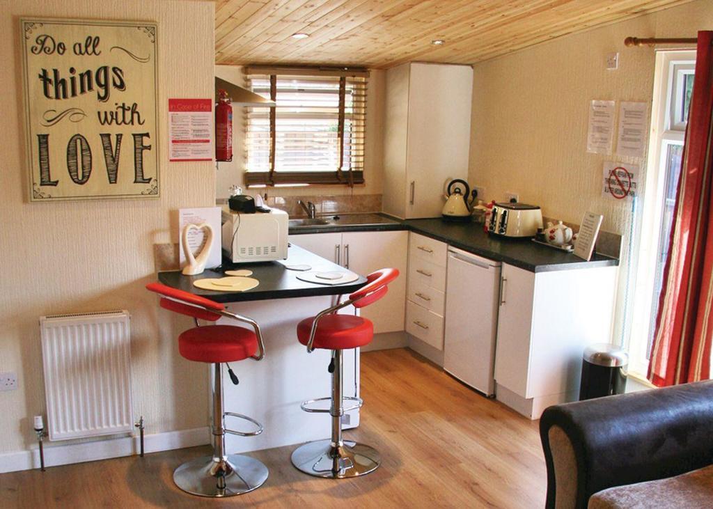 Weston Wood Lodges Melbourne  Eksteriør billede