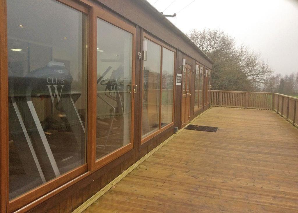 Weston Wood Lodges Melbourne  Eksteriør billede