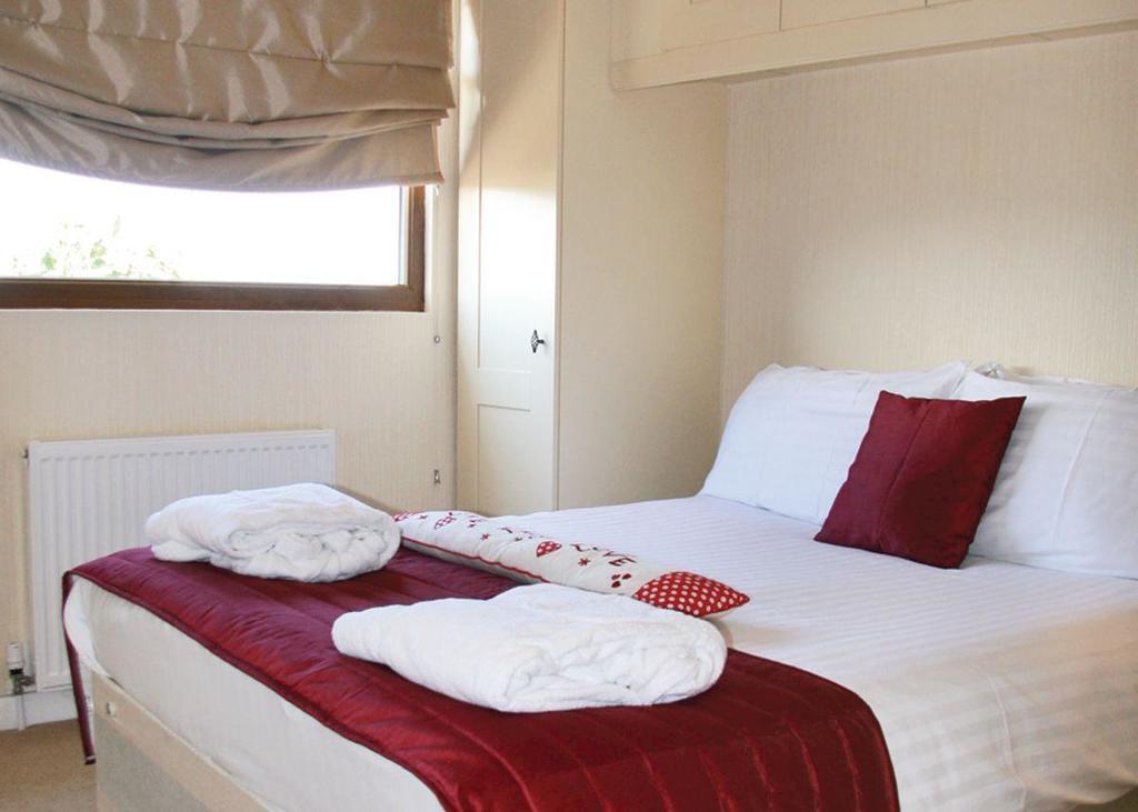Weston Wood Lodges Melbourne  Eksteriør billede